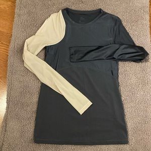 Nike Pro hypercool size M